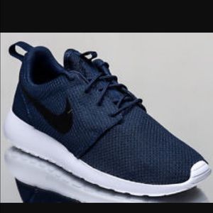 Men's Nike Roshe One Casual Sneakers