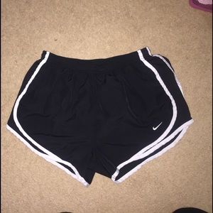 Nike shorts (activewear)