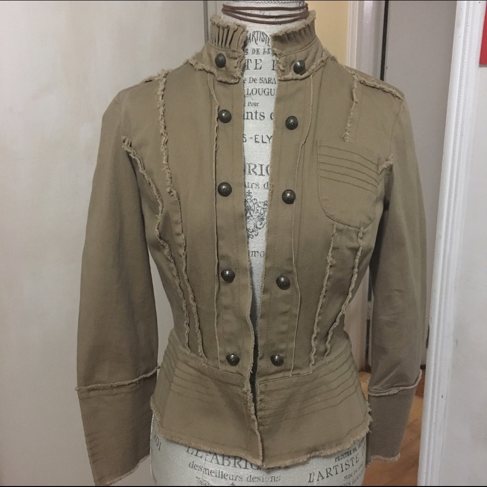 New Kahki Jacket🌹