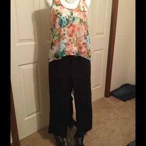 Women's Express crop pants black size 9/10