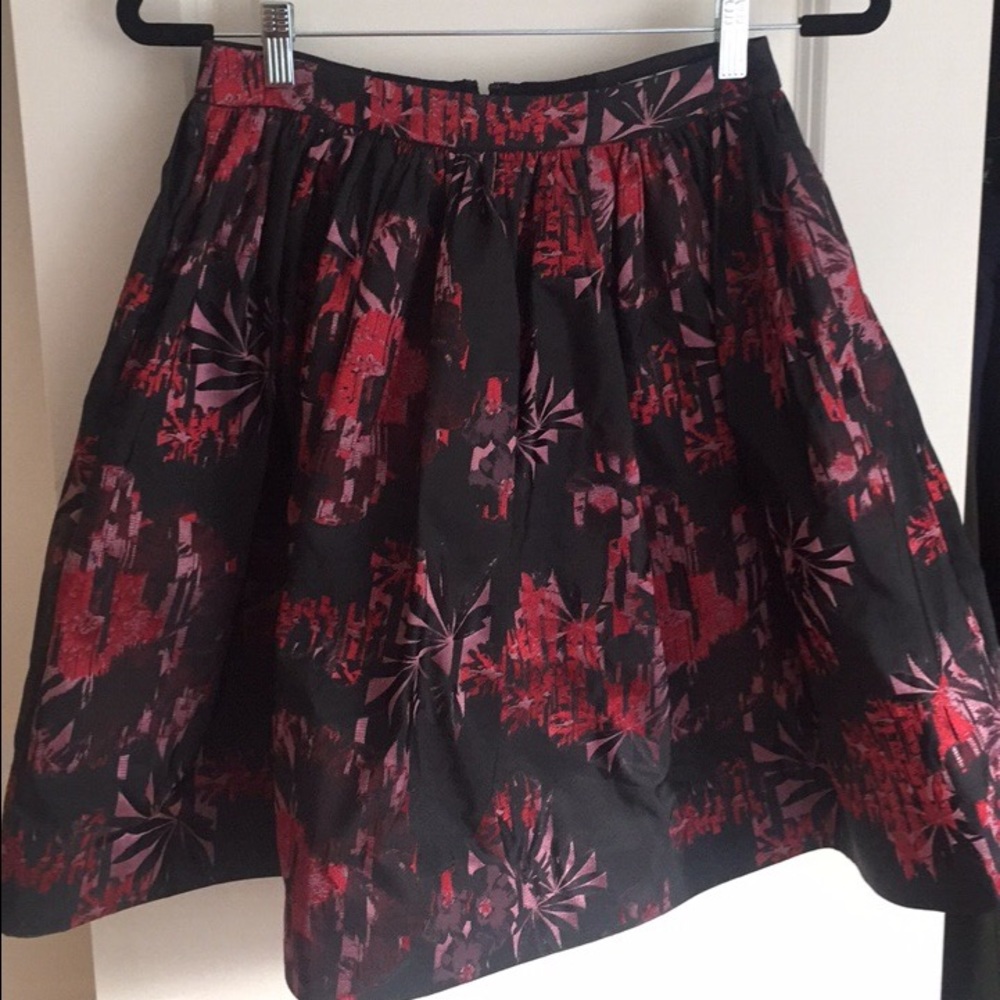 Alice + Olivia Pia Pouf Floral Full Skirt. Size 6