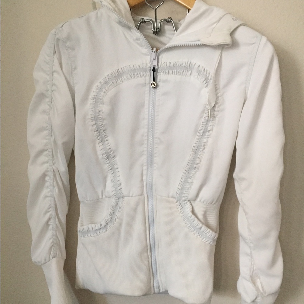 Lululemon { Dance Studio Jacket } Reservable!