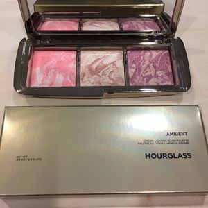 Hourglass Strobe Lighting Blush Palette