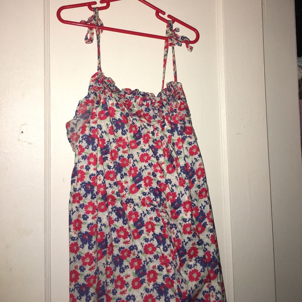 Floral summer dress in red white and blue