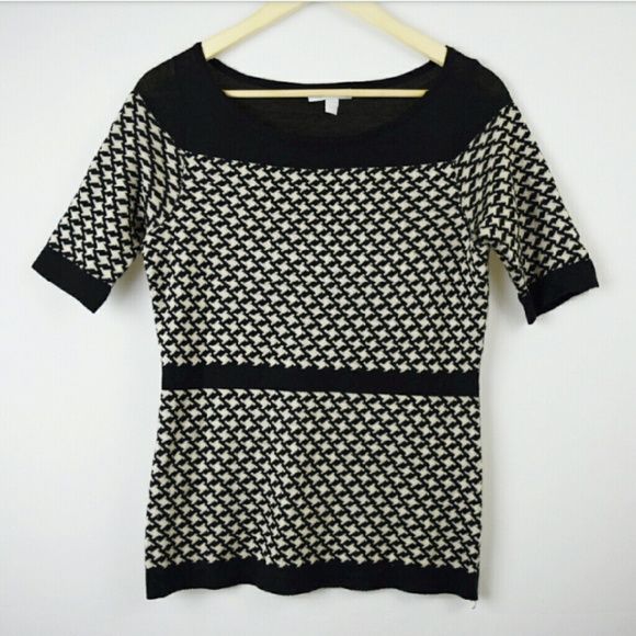 Black and Off-White Houndstooth Sweater - Picture 5 of 8