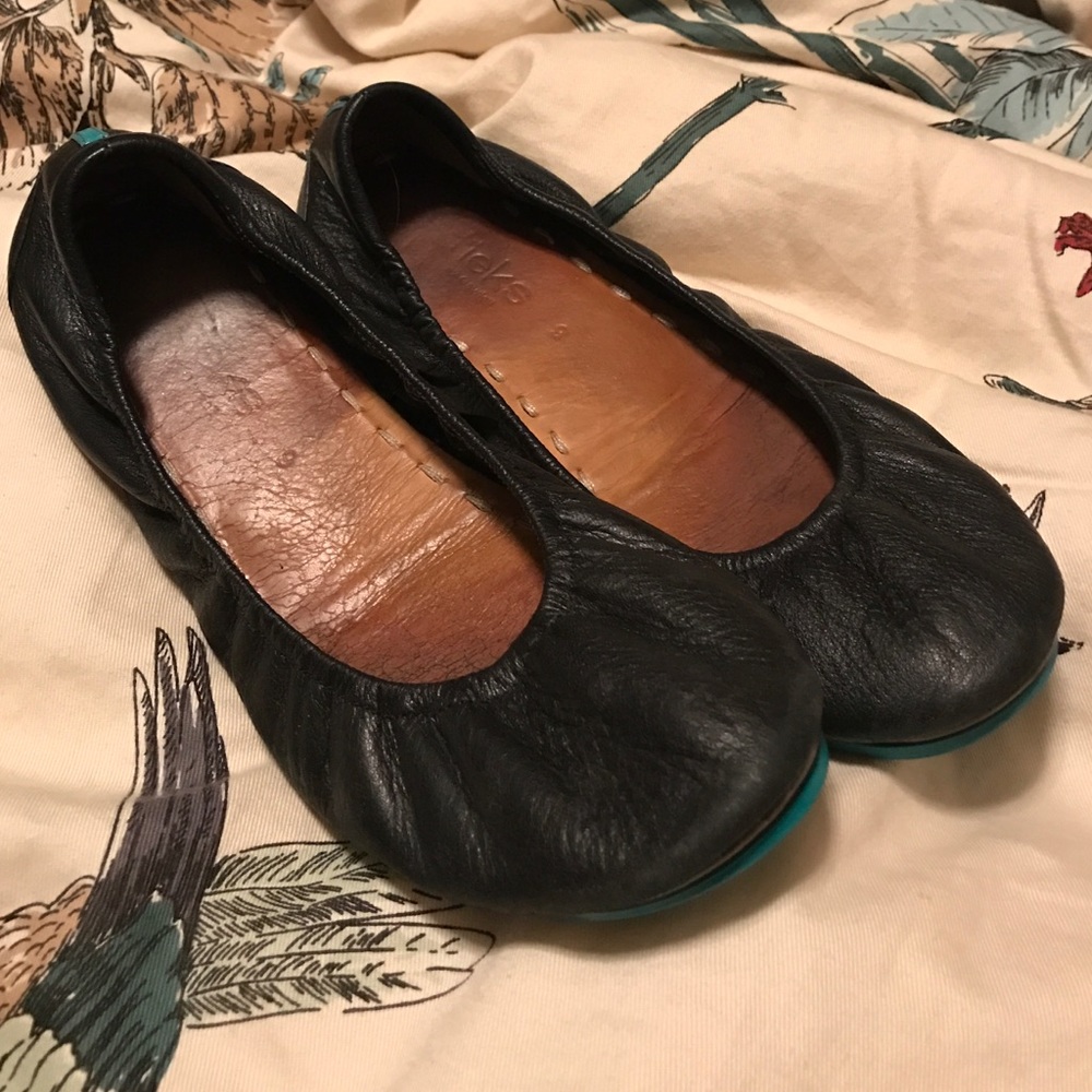 Tieks black flats sz 9