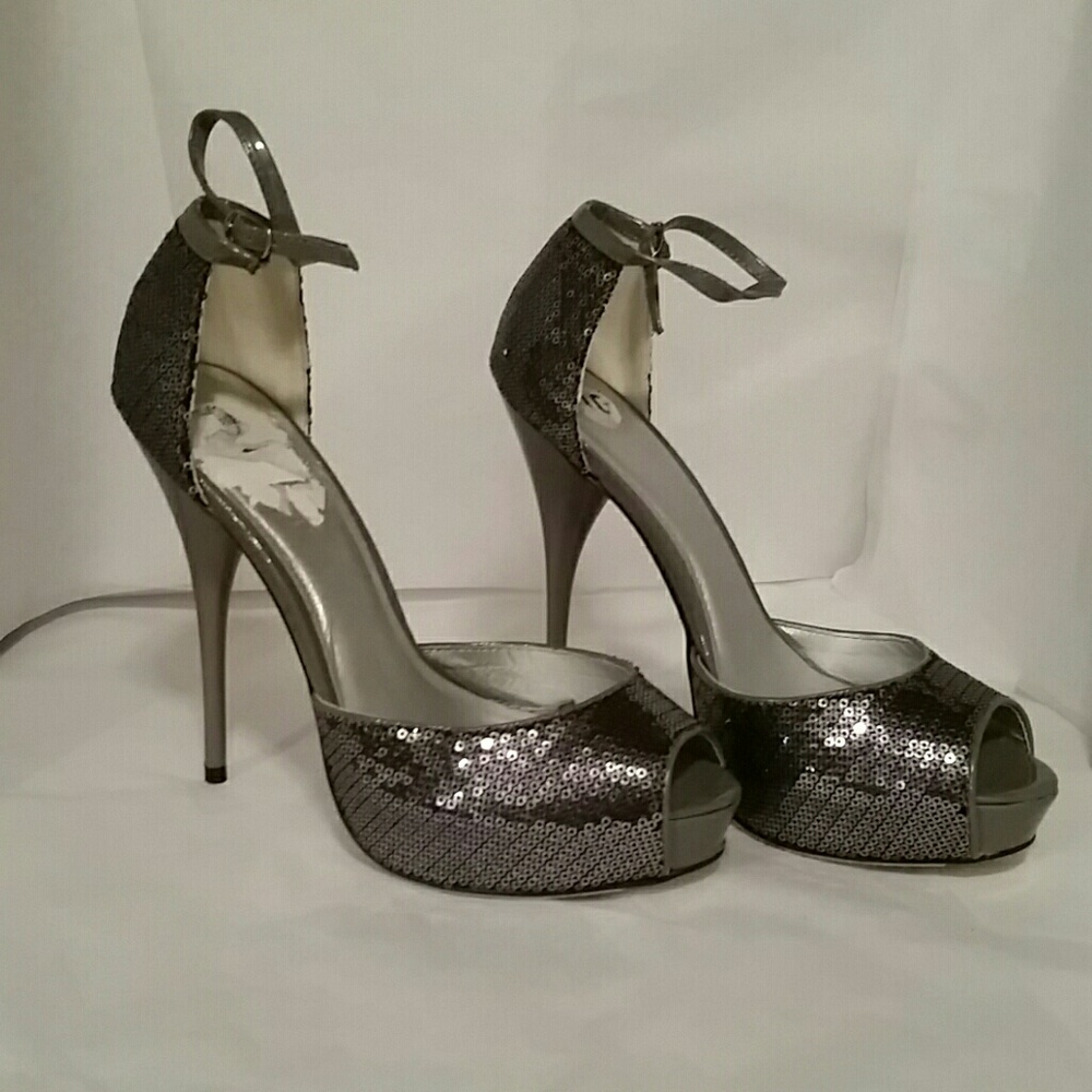 Joey High Heel Pumps