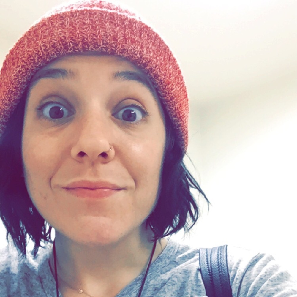 Meet your Posher, Hilary