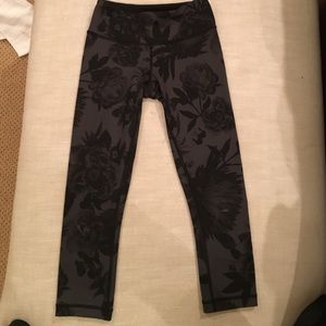 Lululemon athletica wunder under crop leggings