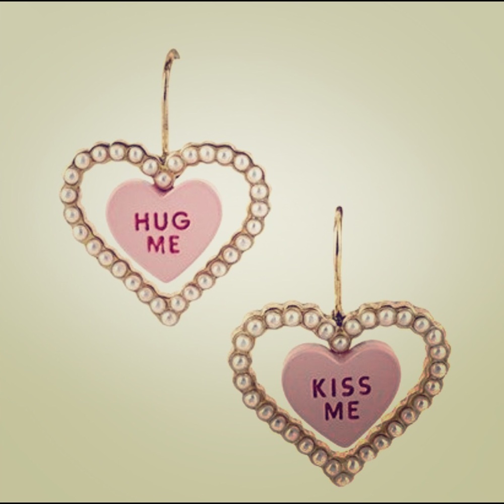 Betsey Johnson kiss me heart earrings dangle hook