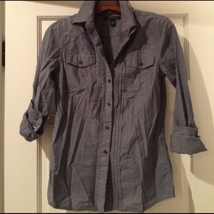 Lightweight Chambray Button Down