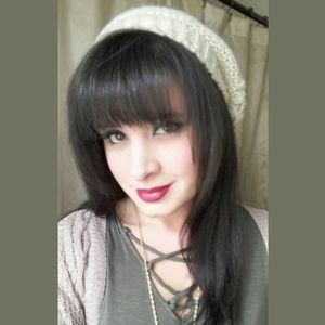 Meet your Posher, Casey