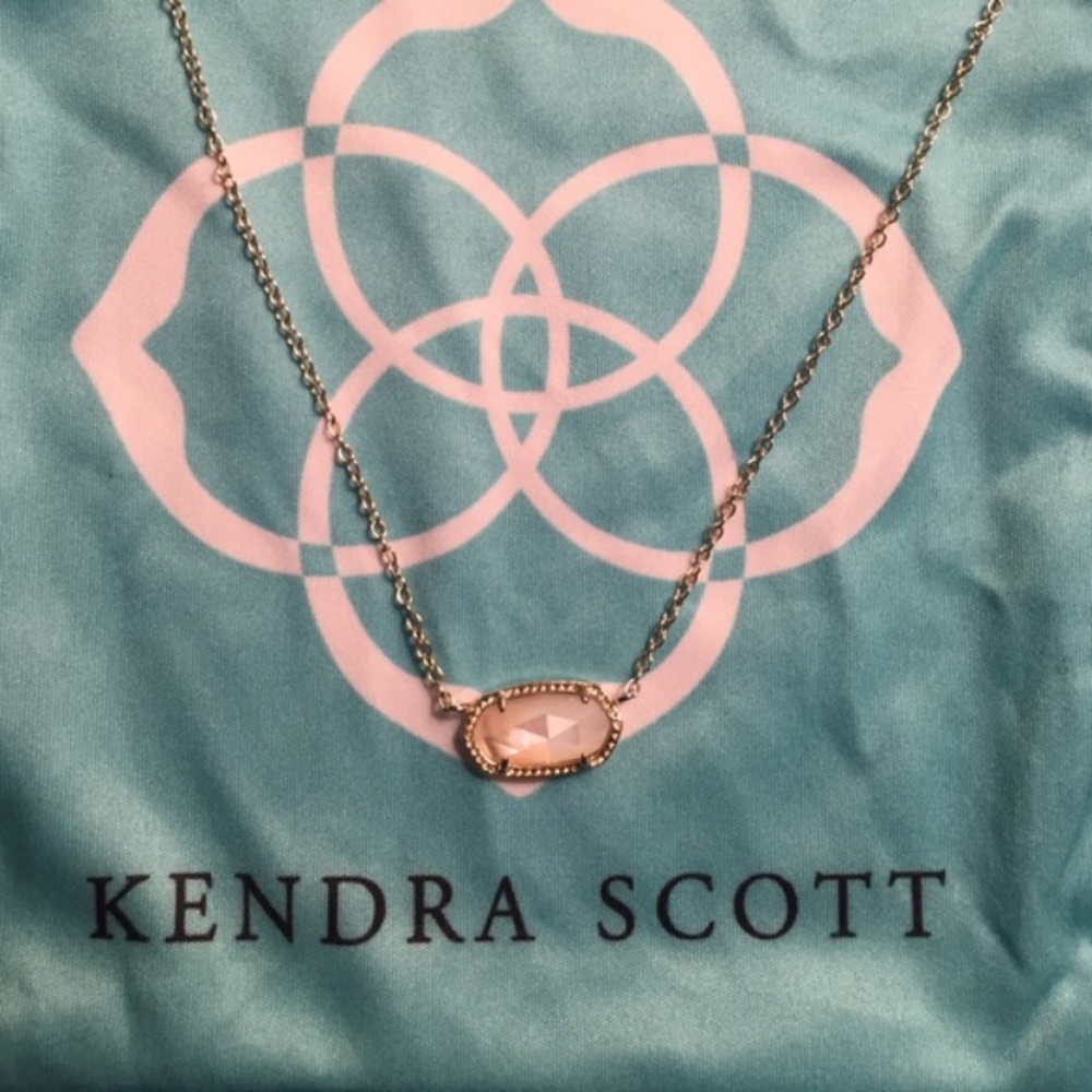 Elisa Kendra Scott necklace