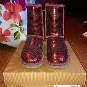 Classic Short Cinnamon Sparkle Uggs!! 😍😍