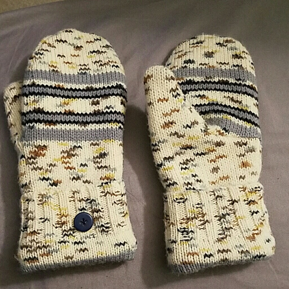 Wool mittens