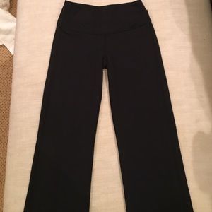 Lululemon yoga full length  leggings .