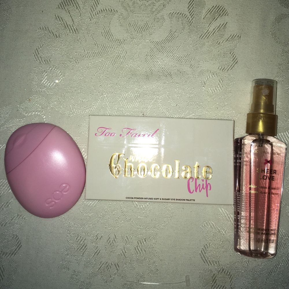 Too Faced White Chocolate Chip Palette