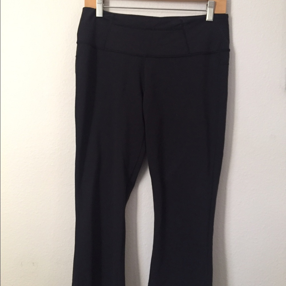 Lululemon { Cropped Yoga Pants }