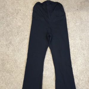 Maternity yoga pants