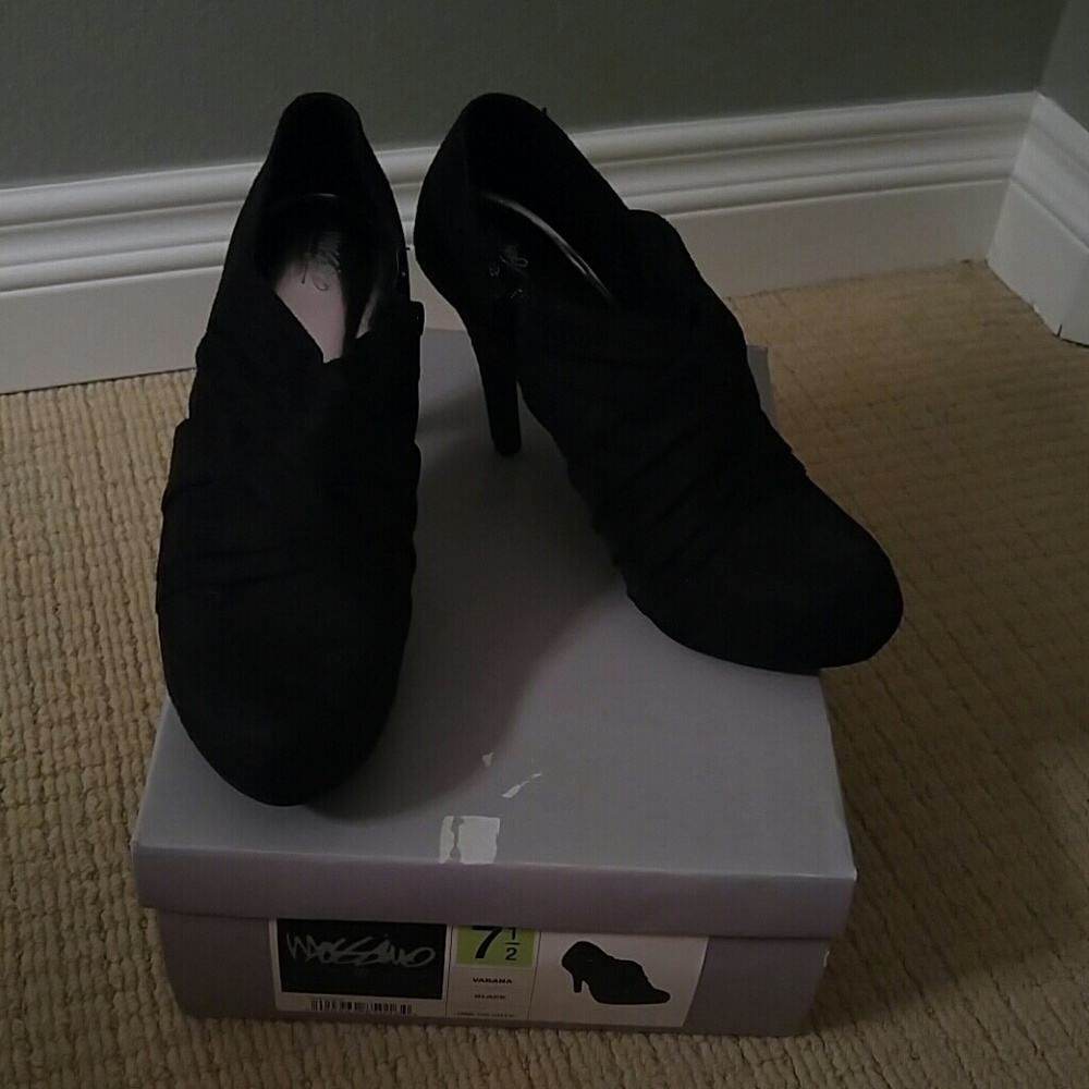 Black heeled booties