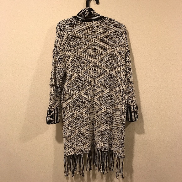 Willow & Clay Sweaters - Willow and Clay tribal long duster sweater Willow & Clay Sweaters - Willow and Clay tribal long duster sweater