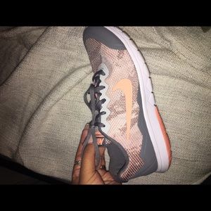 Grey FLEX experience RN4