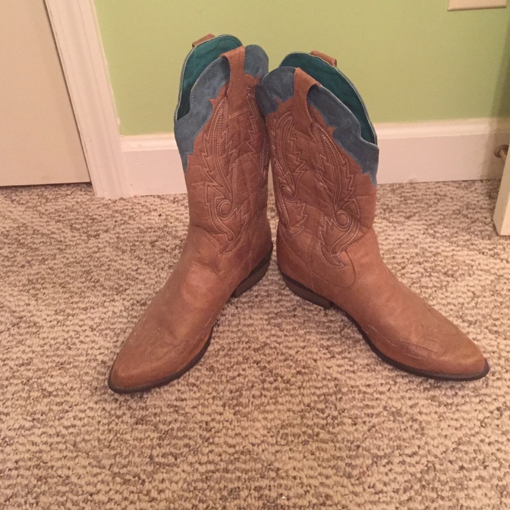 Coconut Cowgirl boots