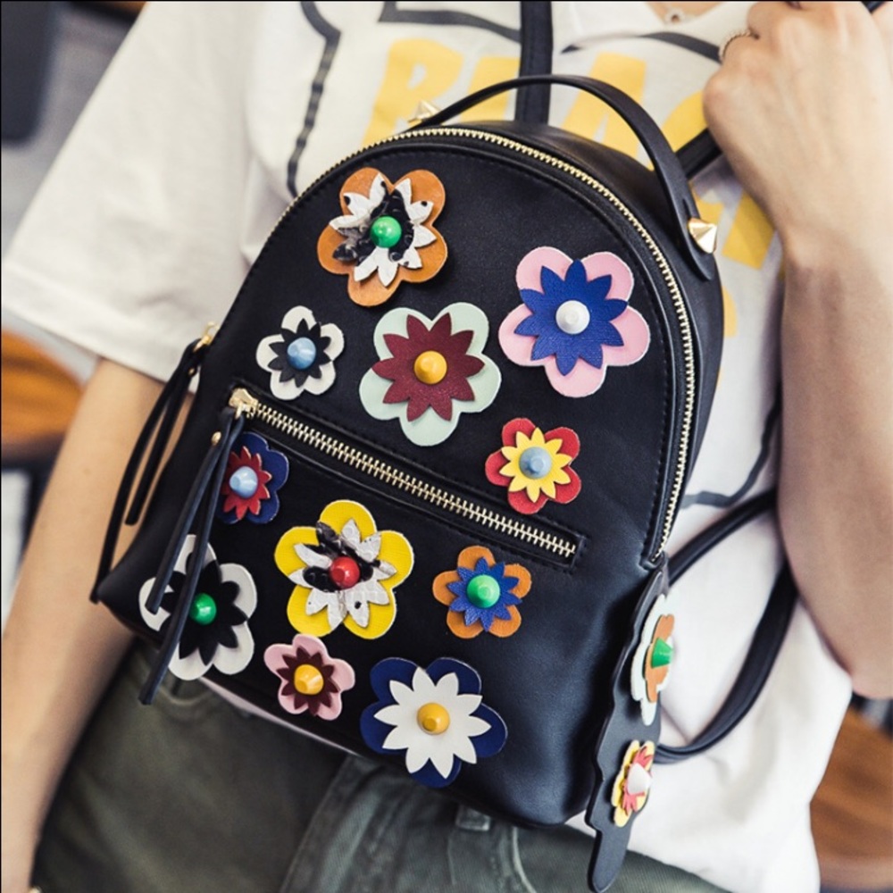 Small flower backpack - Picture 1 of 1