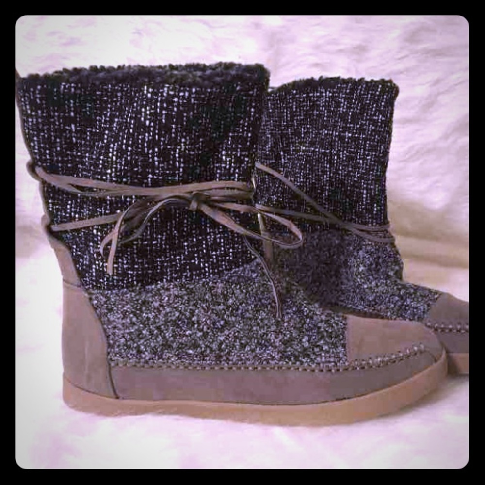 STEVE MADDEN BOOTS