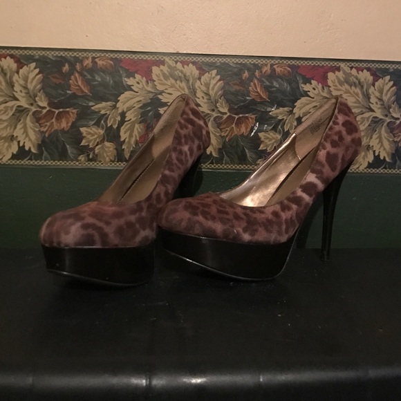 Leopard print platform heel - Picture 1 of 3