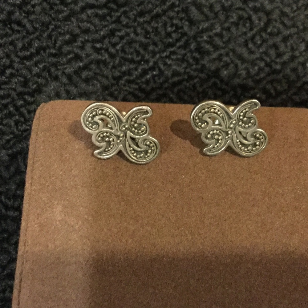 To much Lois Hill- earrings