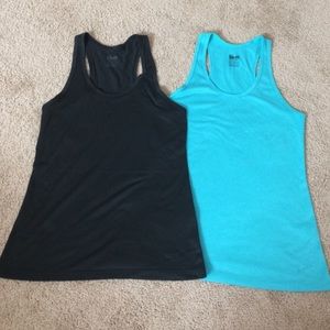 Nike tank bundle