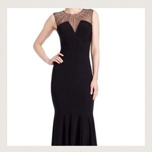 ✨NWT Betsy & Adam Gown!✨