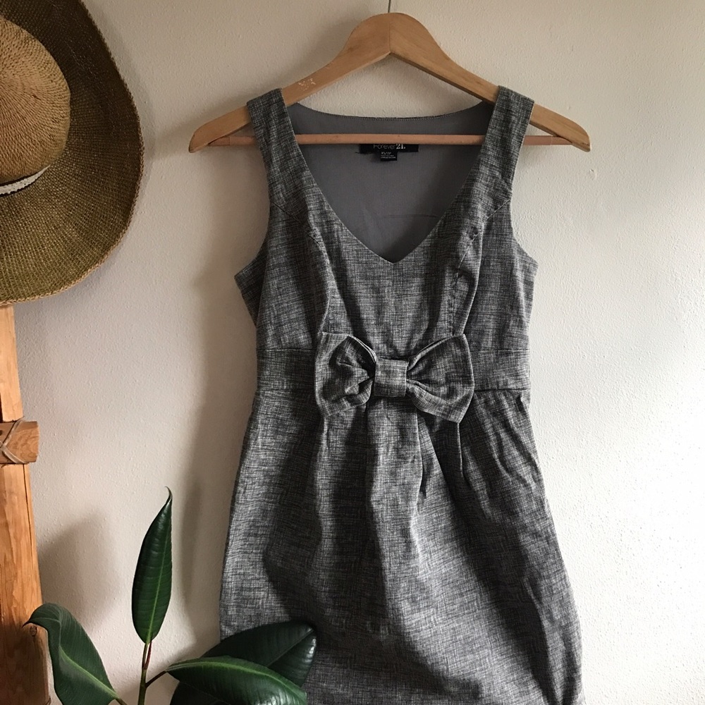 Grey pullover jumper