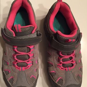 Merrell kids hiking shoes