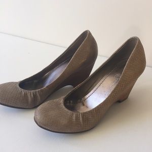 Jessica Simpson Neutral Wedge Pumps with almost 3"