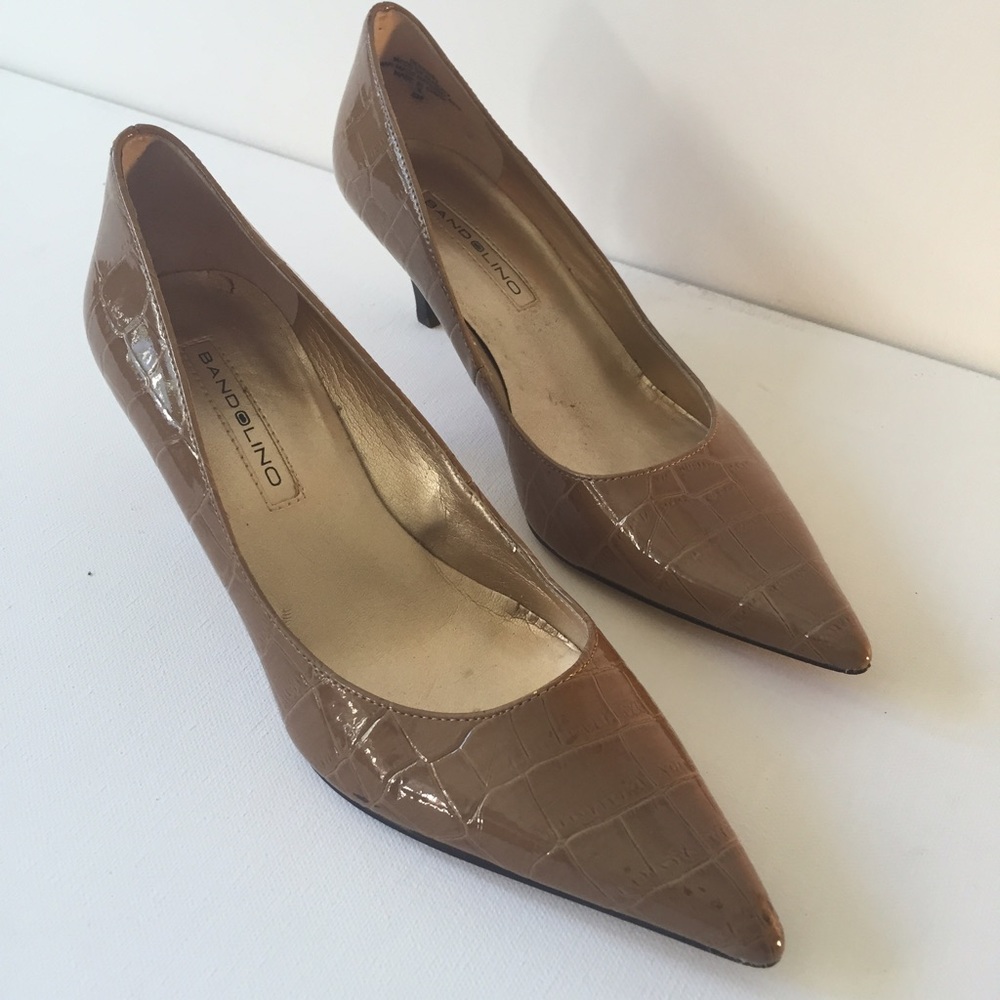 Neutral Patent Point Toe Heels w/Faux Alligator Pr