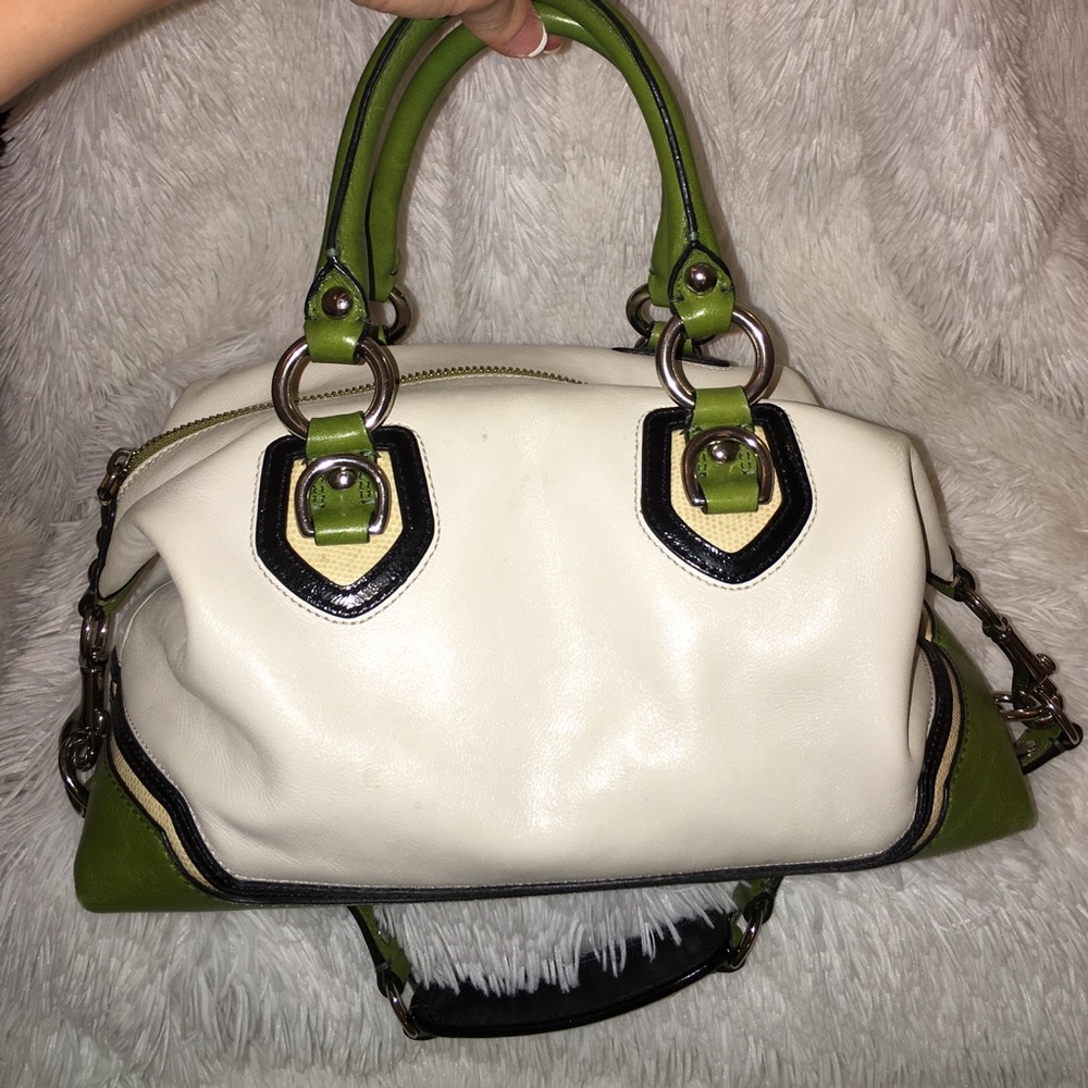 Women's COACH handbag