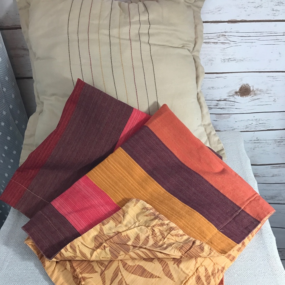 Throw pillow and 2 Pilliow Shams