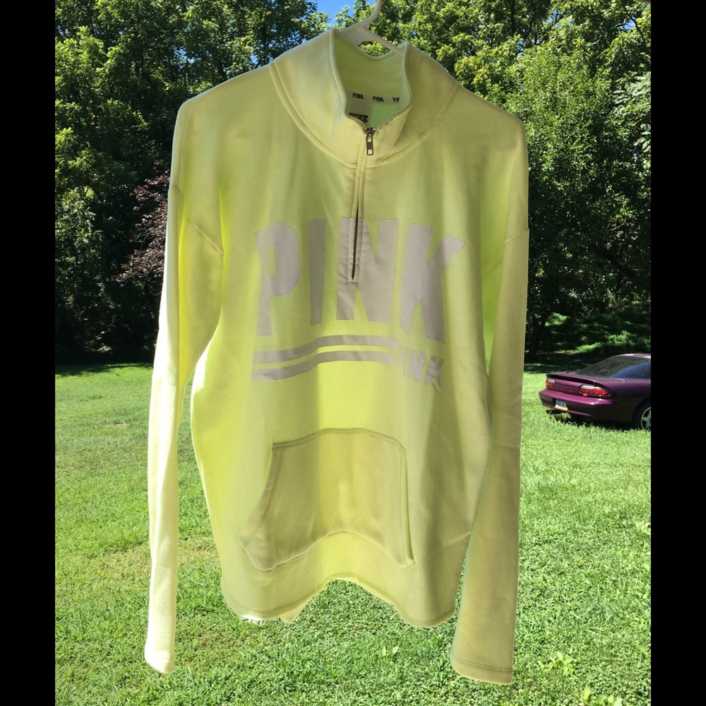 VS PINK HALF ZIP