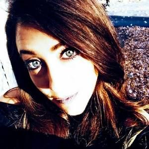 Meet your Posher, Joanna