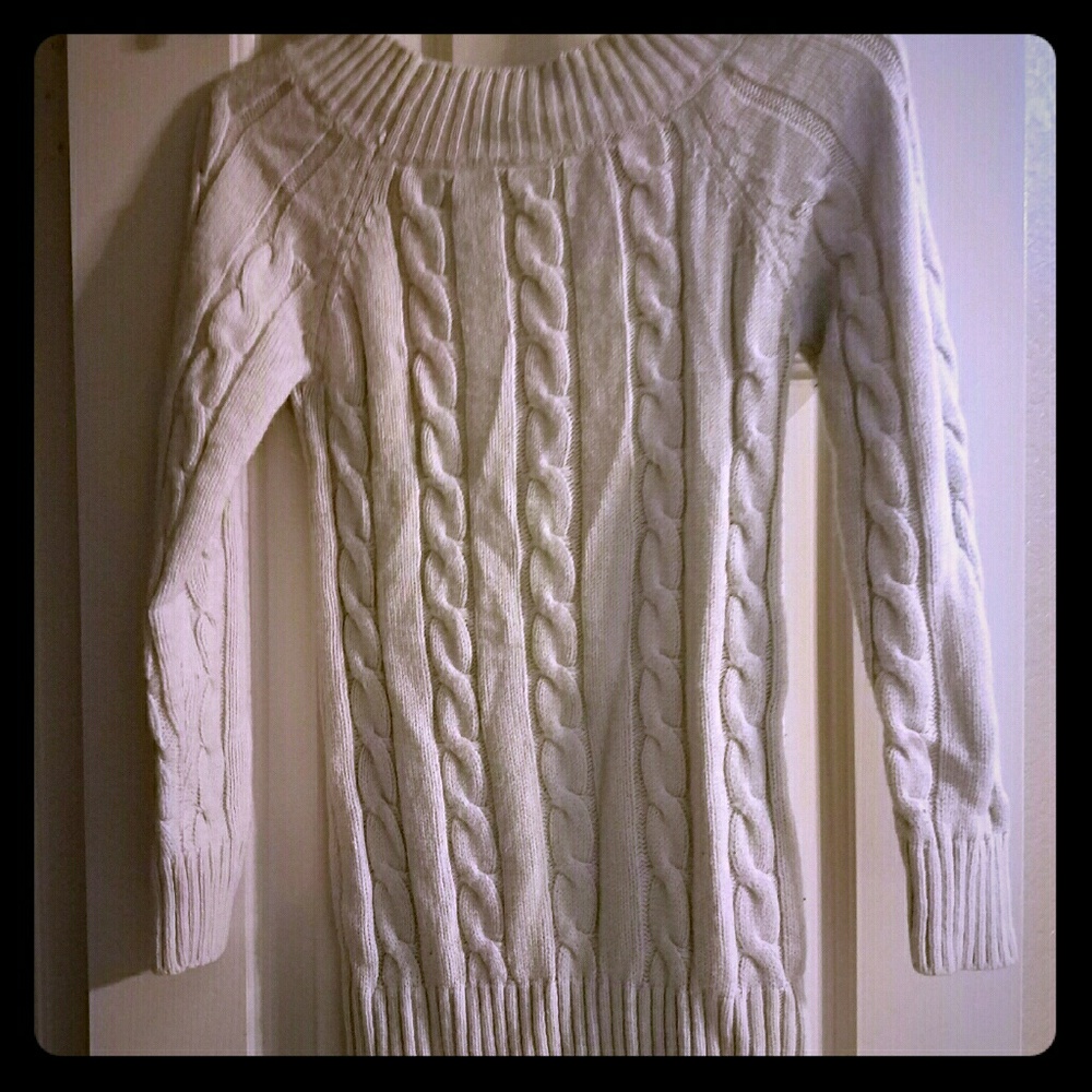 Sm cream sweater