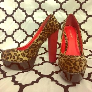 Chunky Heel Pump