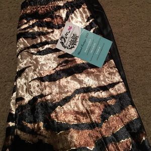 Animal print leggings