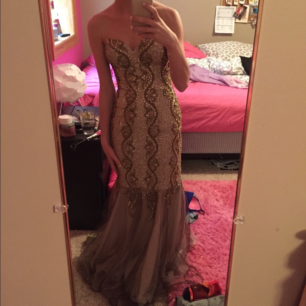 Prom dress