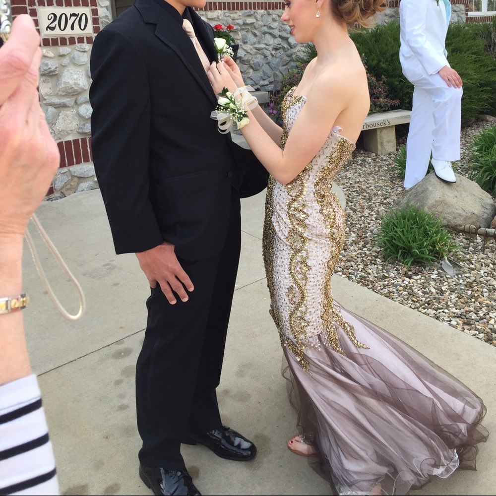 Prom dress - Picture 3 of 3