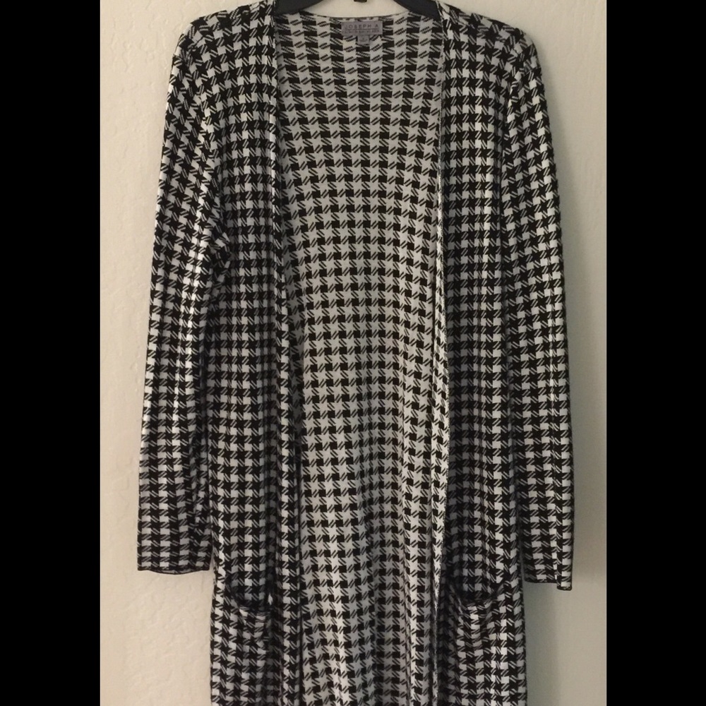 NWOT Black and White Sweater!