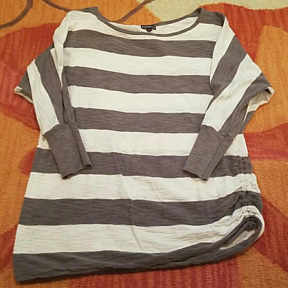Gray and white 3/4 sleeve