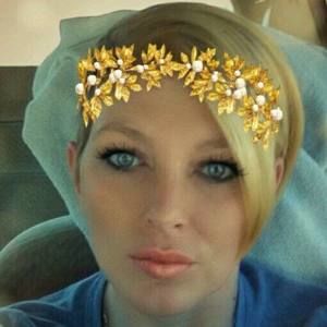 Meet your Posher, Deana