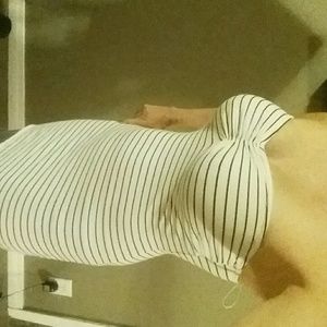 2 Strapless stretch dresses B&w/grn&w